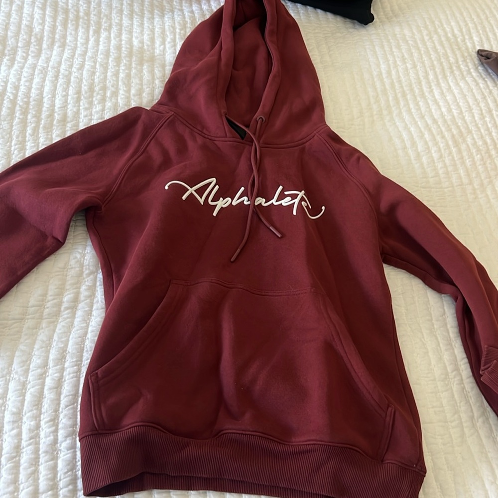 Alphalete hoodie